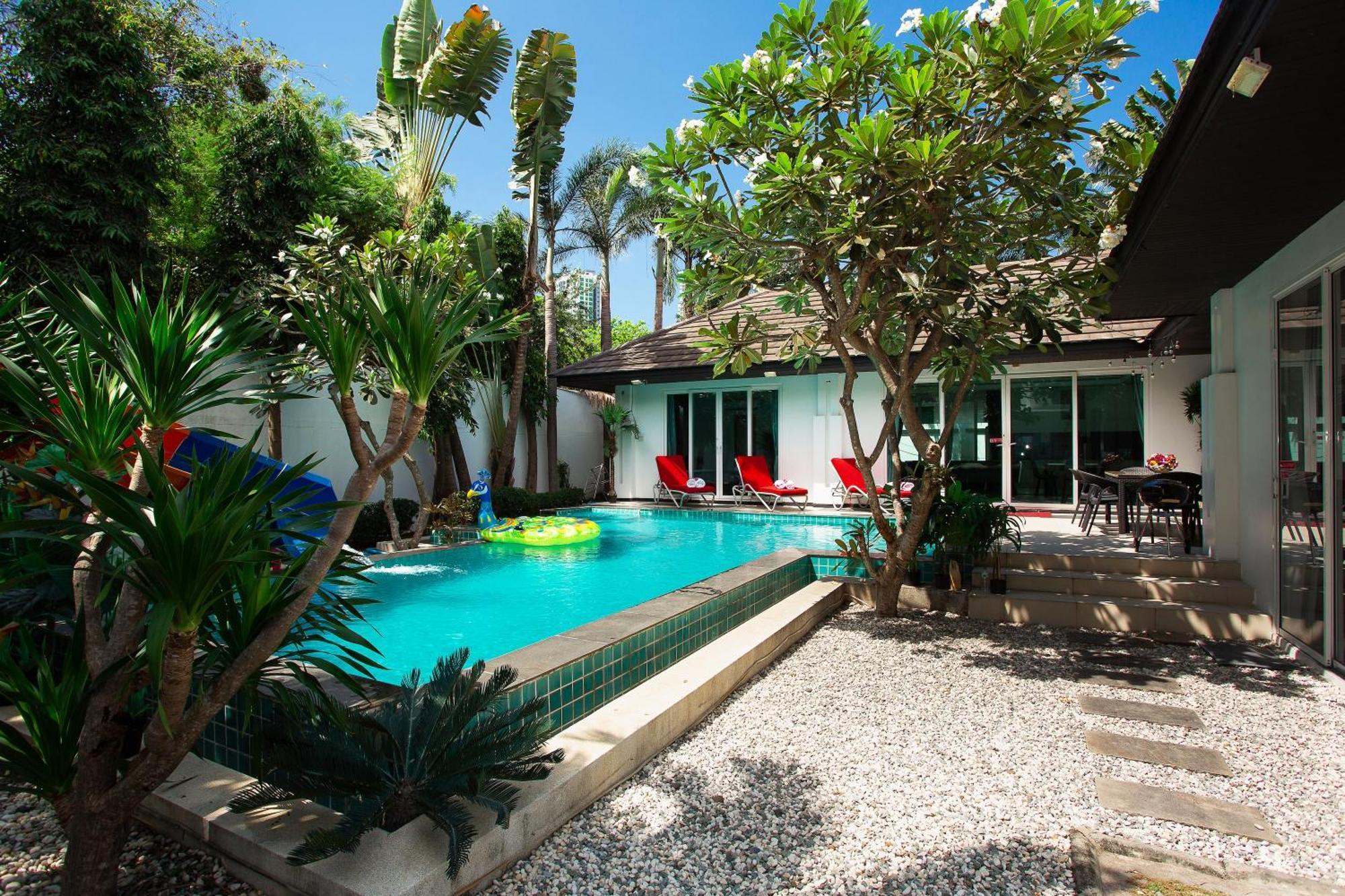 Grand Party Pool Villa Джомтиен Бийч Стая снимка