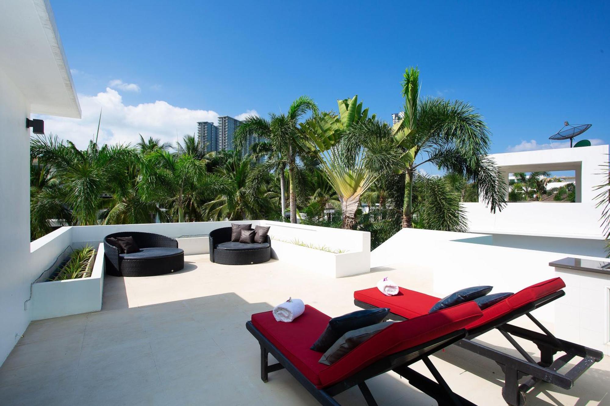 Grand Party Pool Villa Джомтиен Бийч Стая снимка