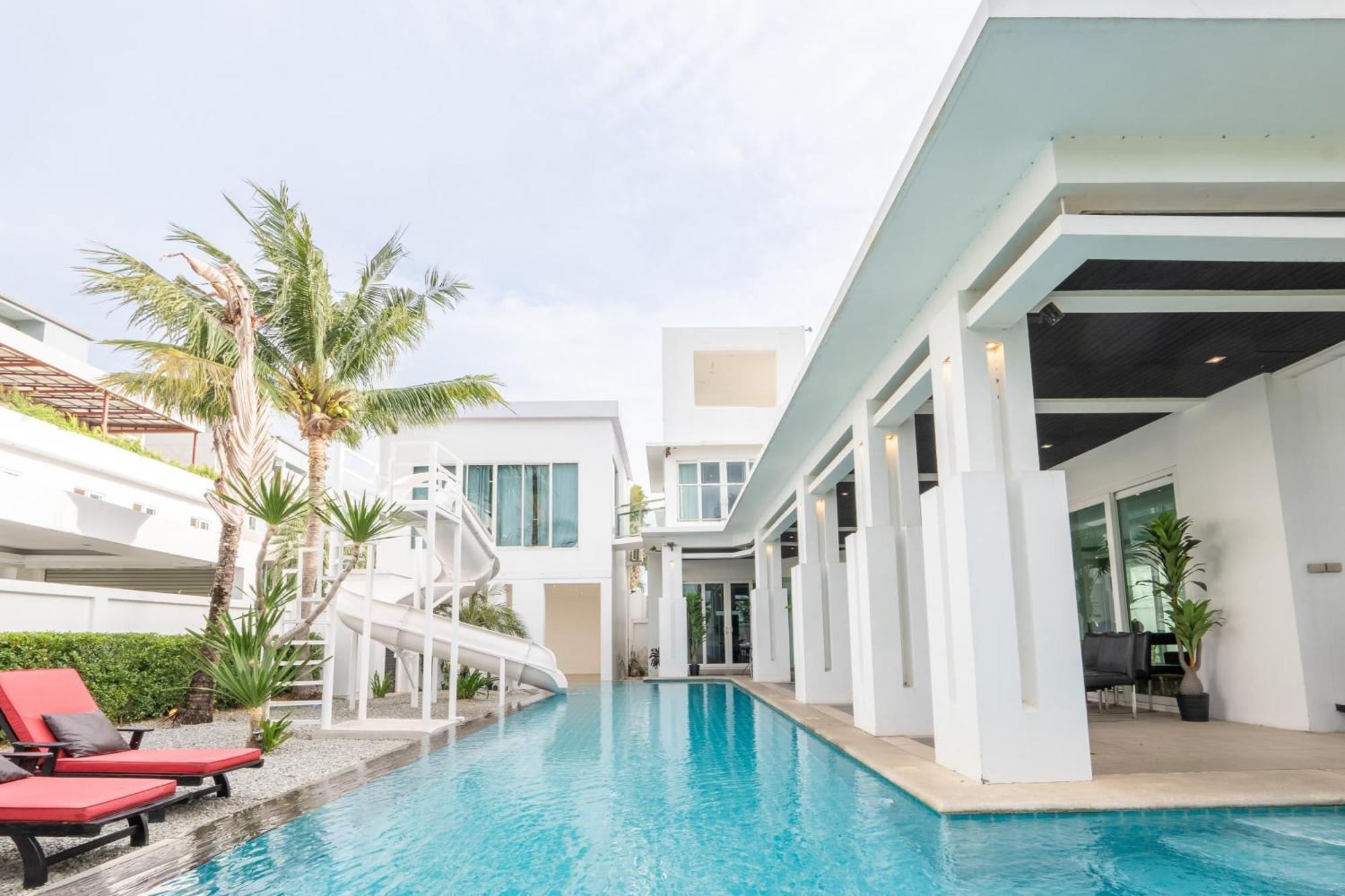 Grand Party Pool Villa Джомтиен Бийч Екстериор снимка
